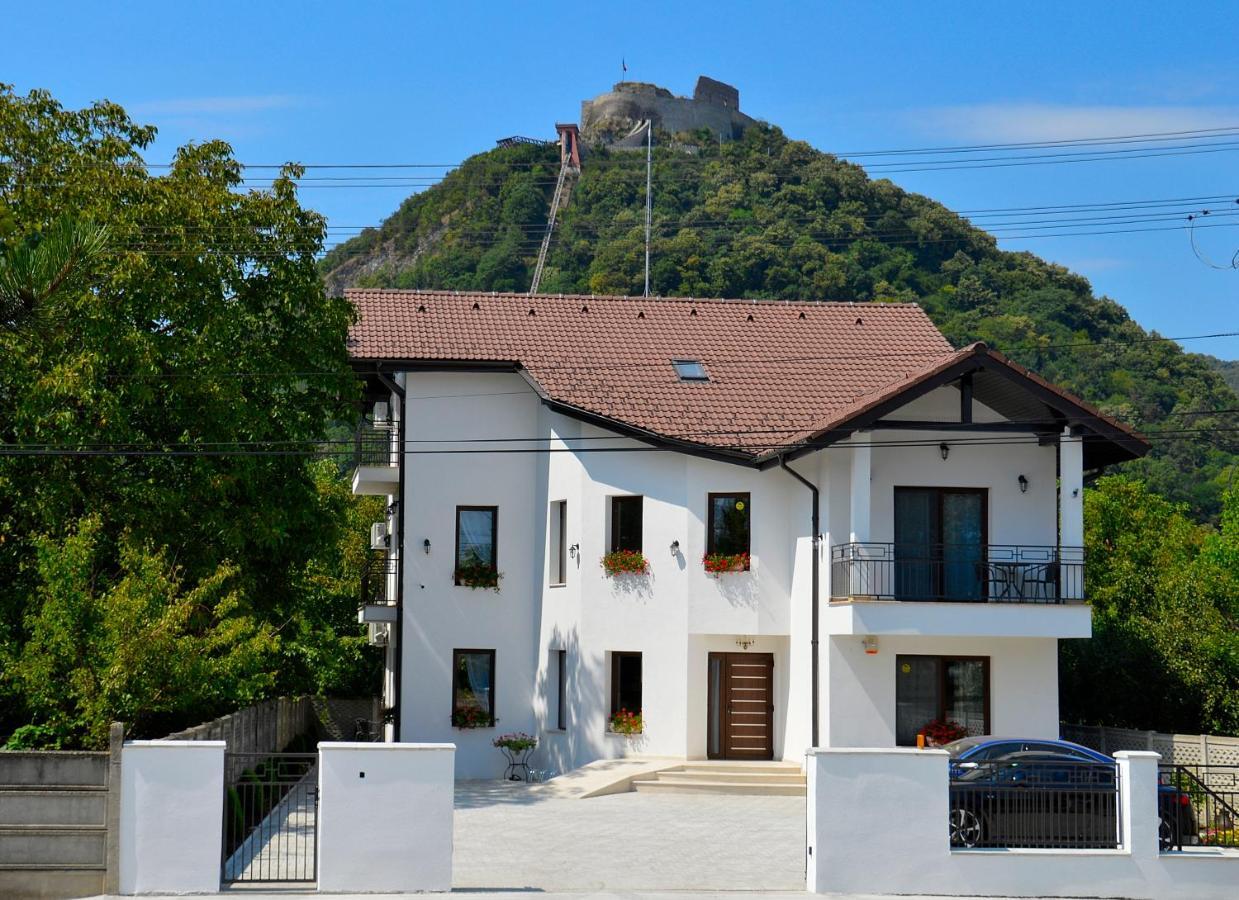 Casa Mora Otel Deva Dış mekan fotoğraf