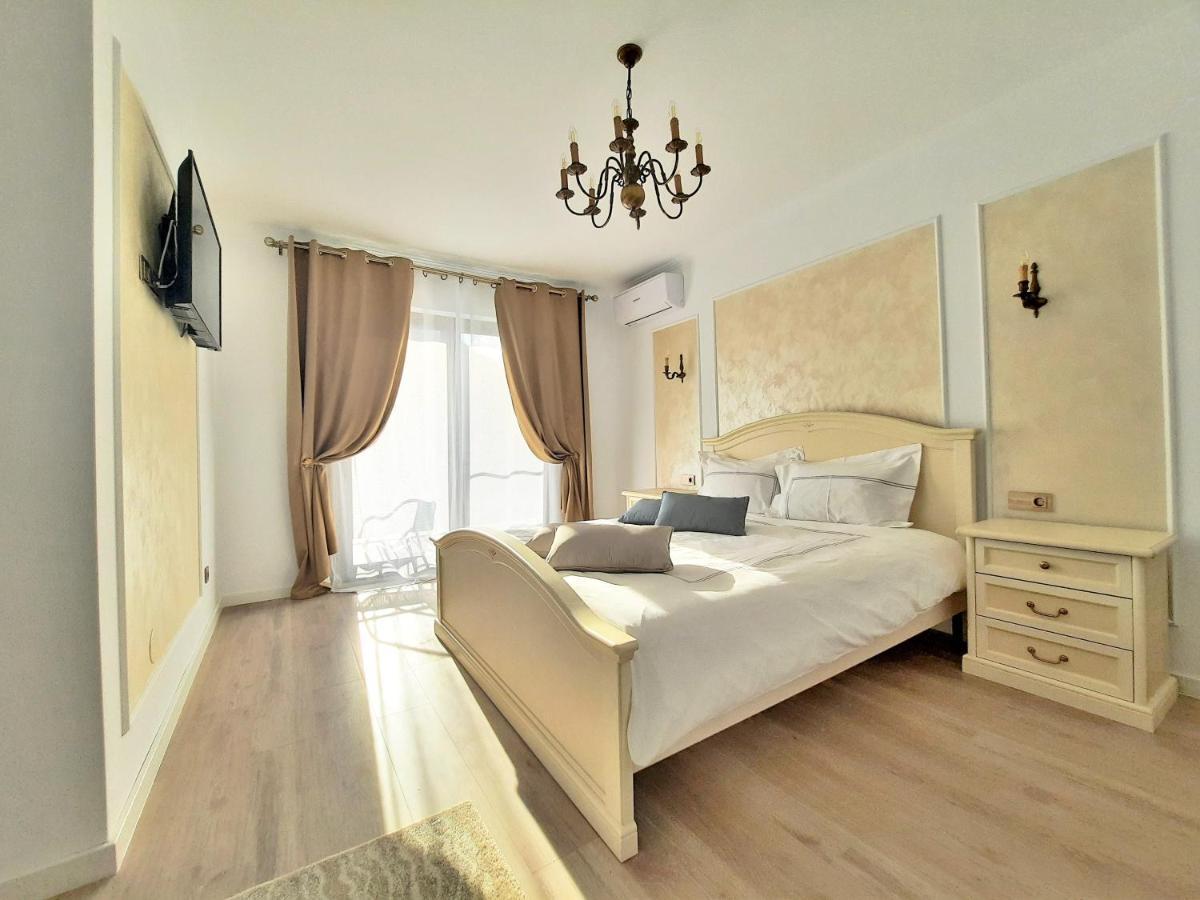 Casa Mora Otel Deva Dış mekan fotoğraf